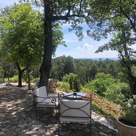 Les Bartavelles Bed & Breakfast *